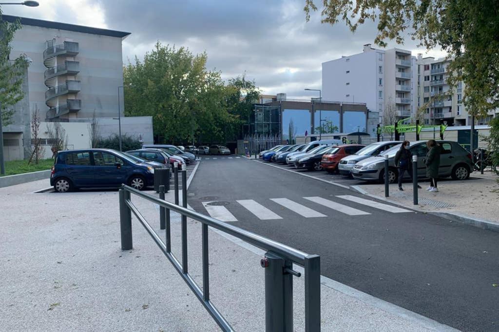 Apartmán La Belle Etoile Noisy-le-Grand Exteriér fotografie